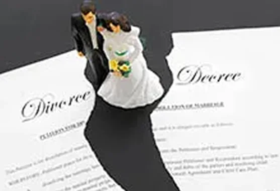Divorce Lawyer image